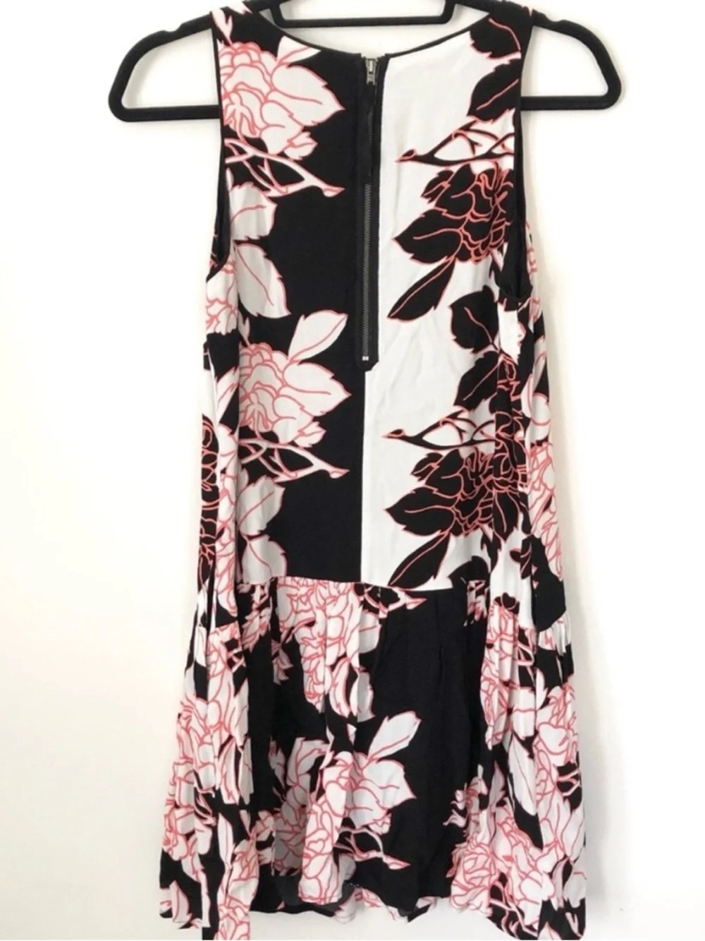 NWOT Mauve Classy Fun Floral Drop Waist Dress with Pleated Skirt, Pockets
